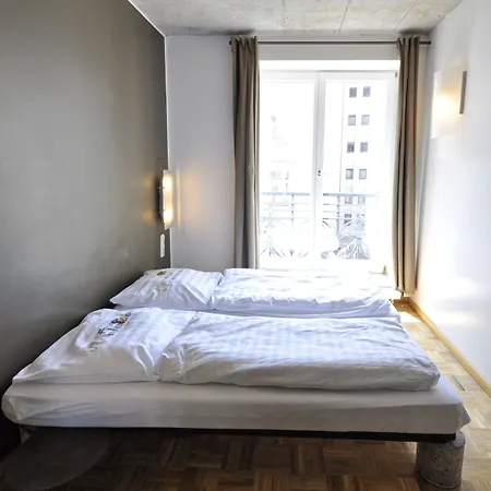 Five Elements Hostel&Capsules Frankfurt-2