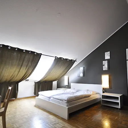 Five Elements Hostel&Capsules Frankfurt-3